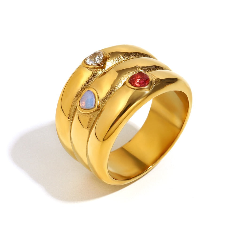 Three hearts layer ring