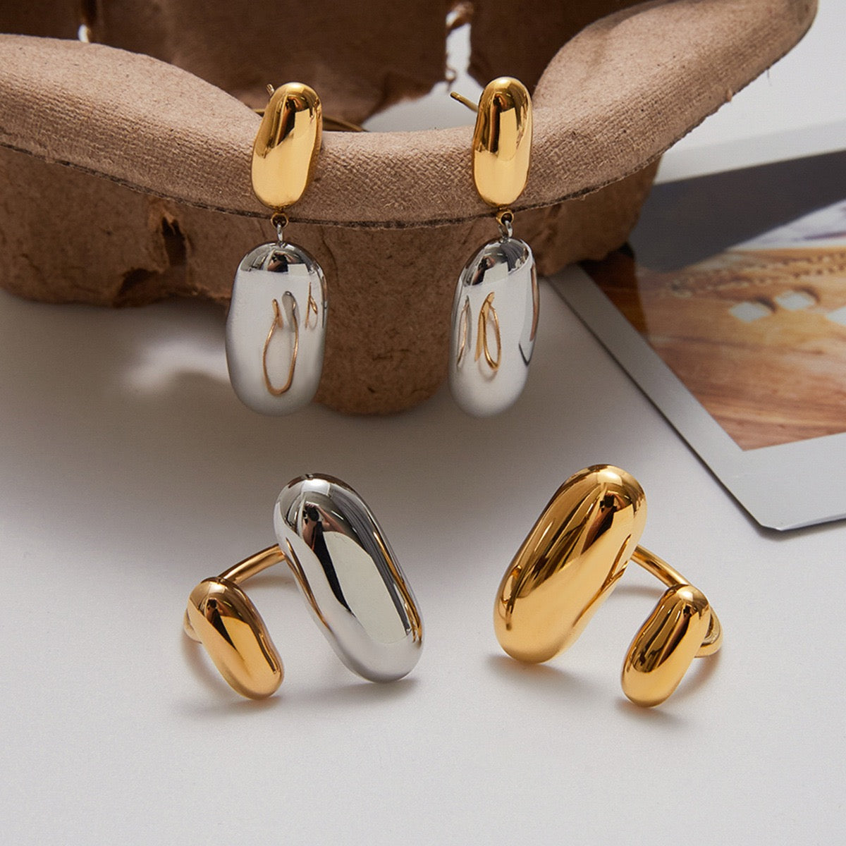 Double beads statement rings