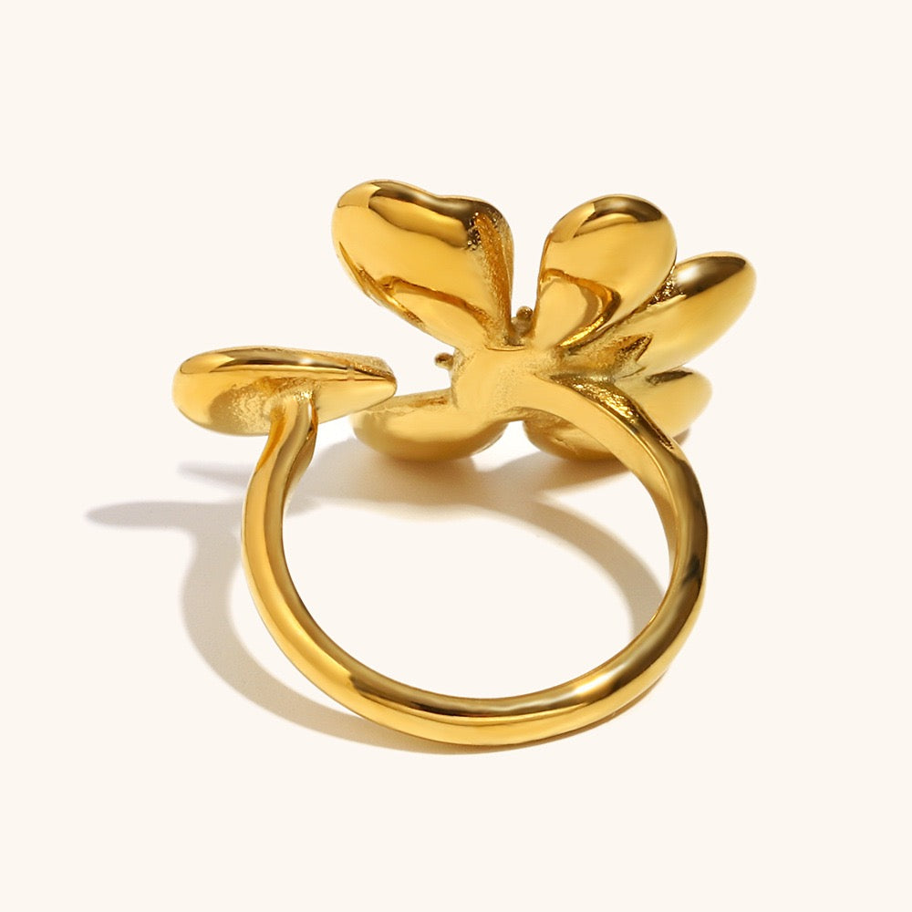 Petals flower ring