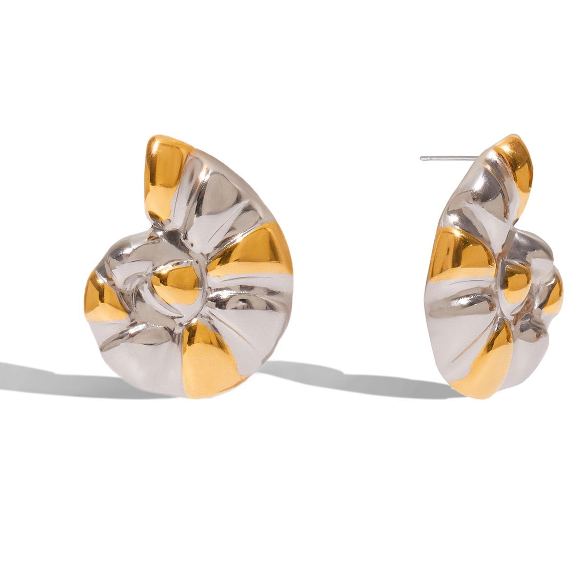 Mix tones swirl shell earrings