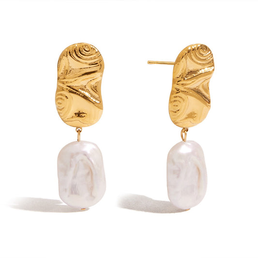 Maya pearl earrings