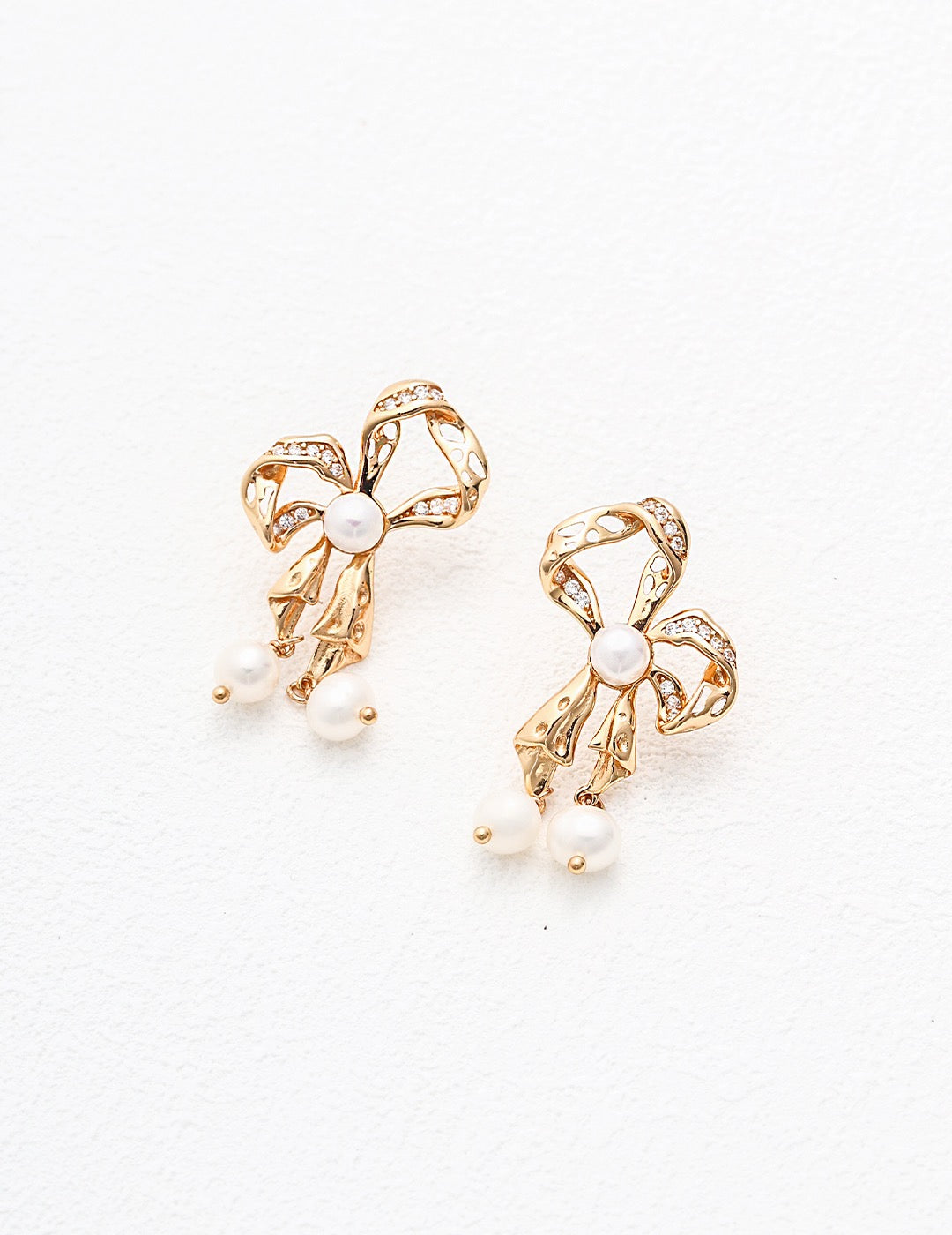 Syria Sweet little bow earrings