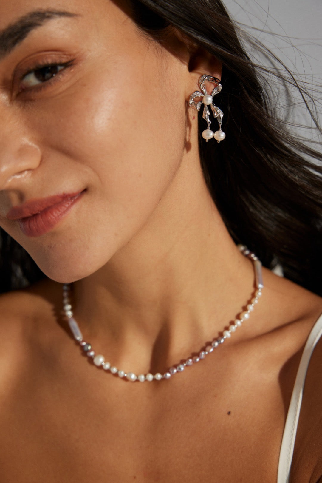 Syria Sweet little bow earrings