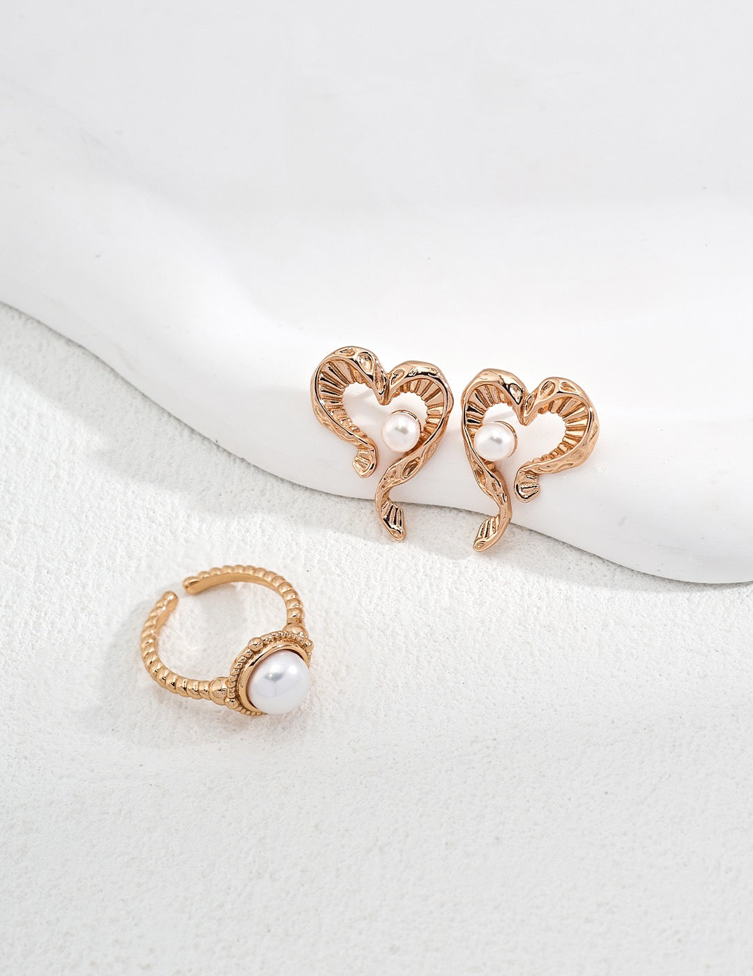 Fontana My heart pearl earrings