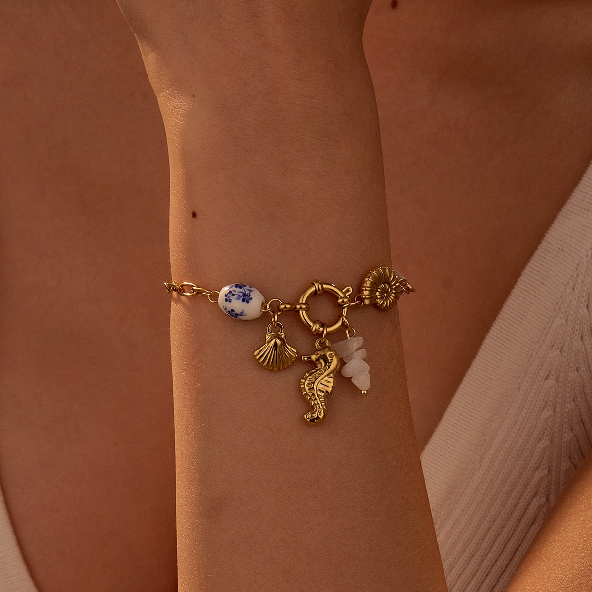 Seahorse blue memory bracelet