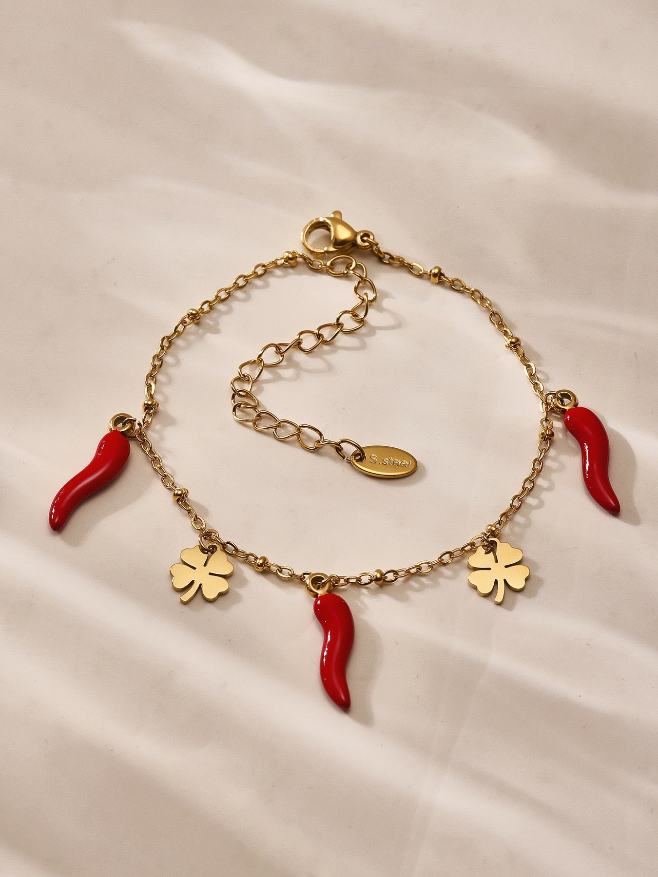 Little red chilli bracelet
