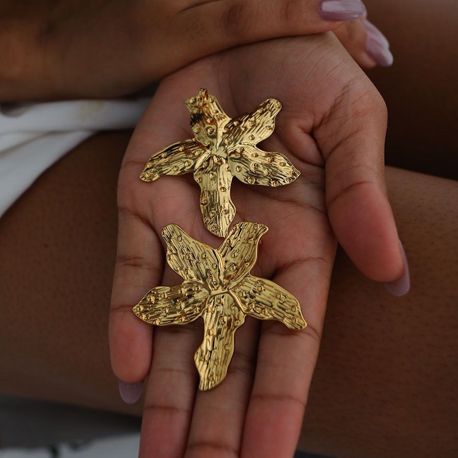 Aspen Big sea starfish earrings
