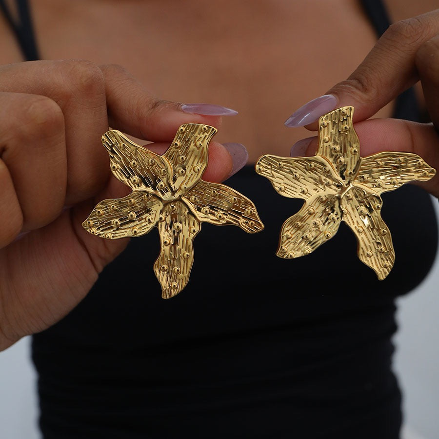 Aspen Big sea starfish earrings