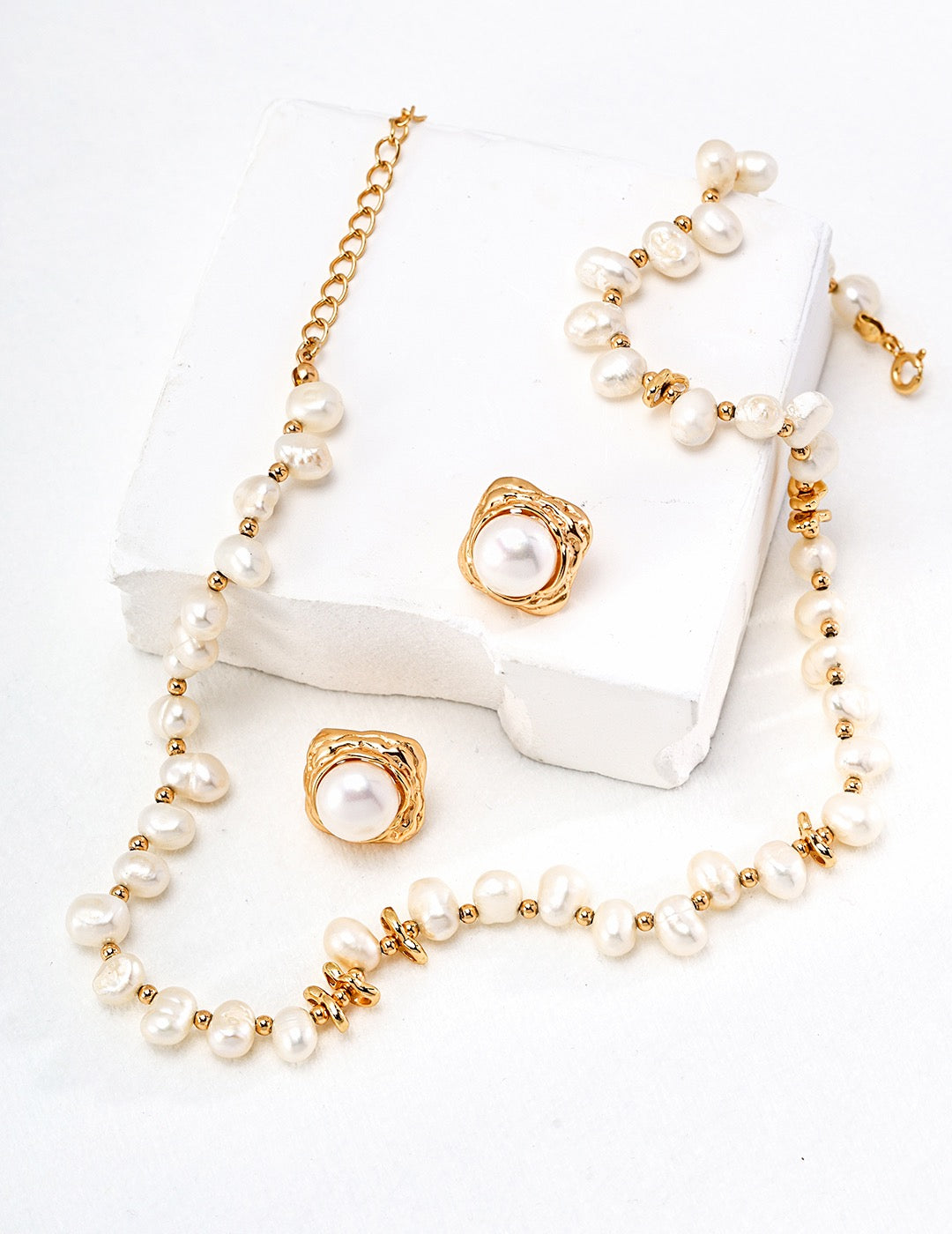 Norway Gold nuggets pearl set