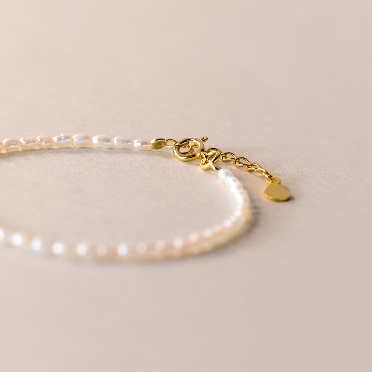 Tiny dainty pearls bracelet