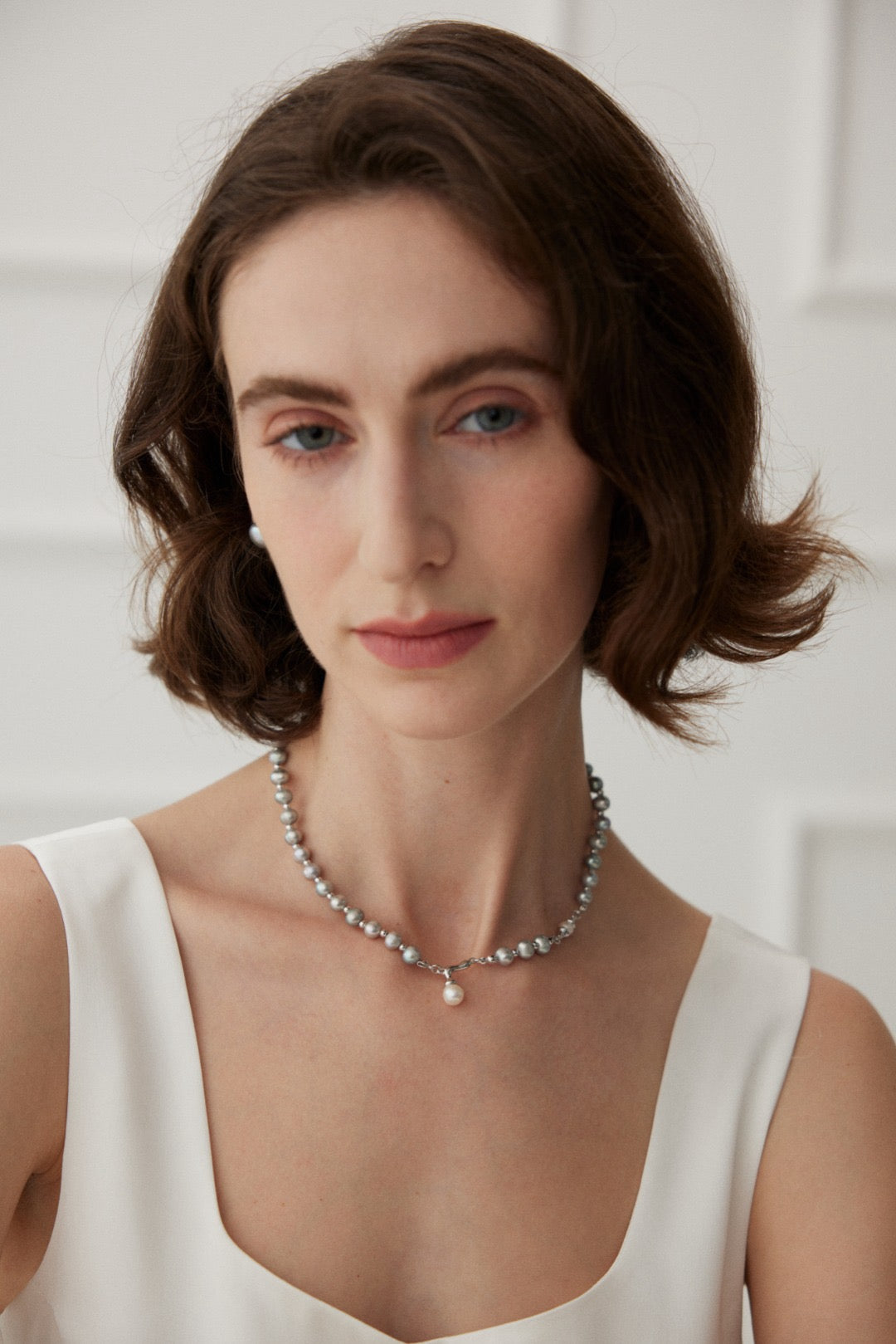 Tempe Grey pearl necklace
