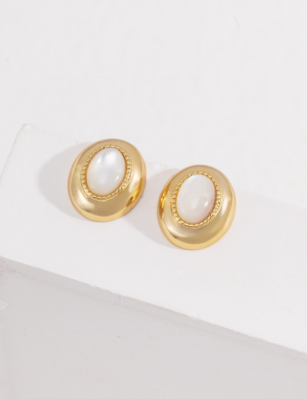 Kingsland Mother of pearl collections