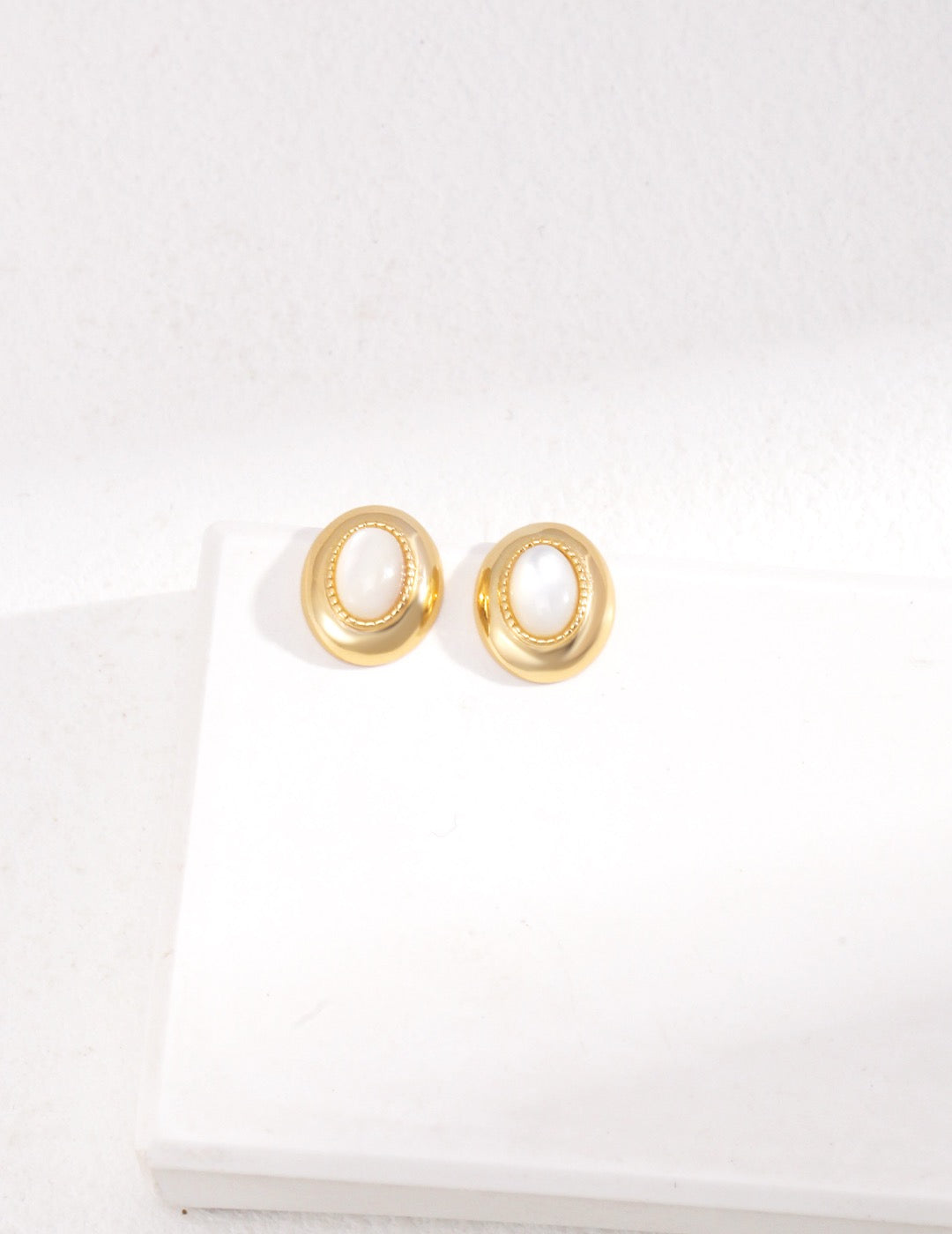 Kingsland Mother of pearl collections