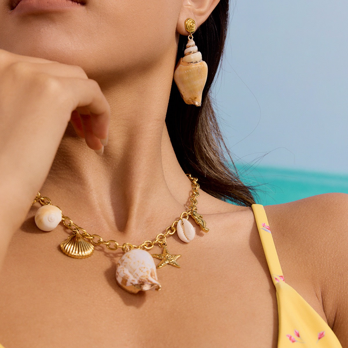 Natural shell charm necklace