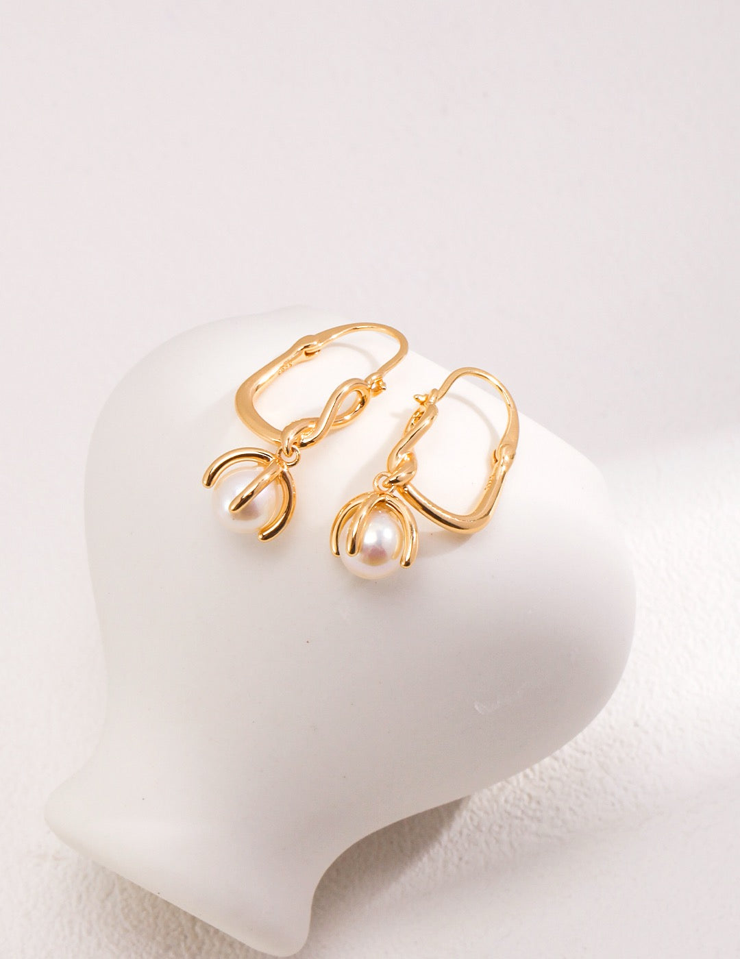 Toma Classic hoop pearl earrings