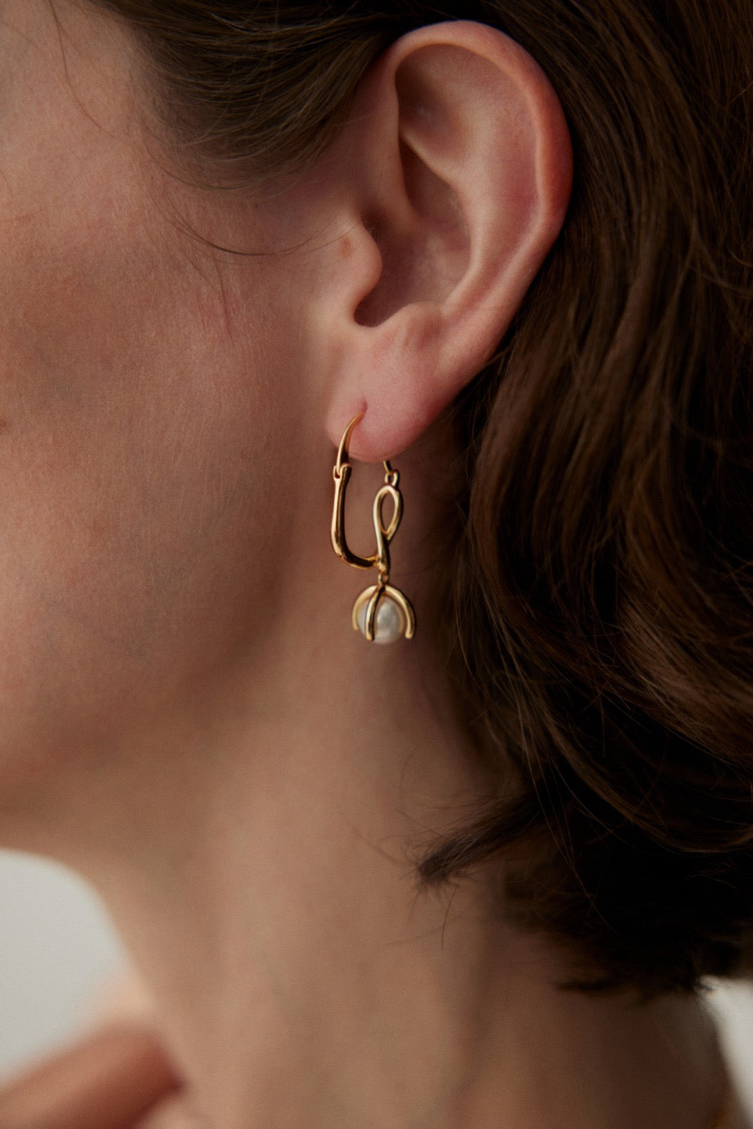 Toma Classic hoop pearl earrings