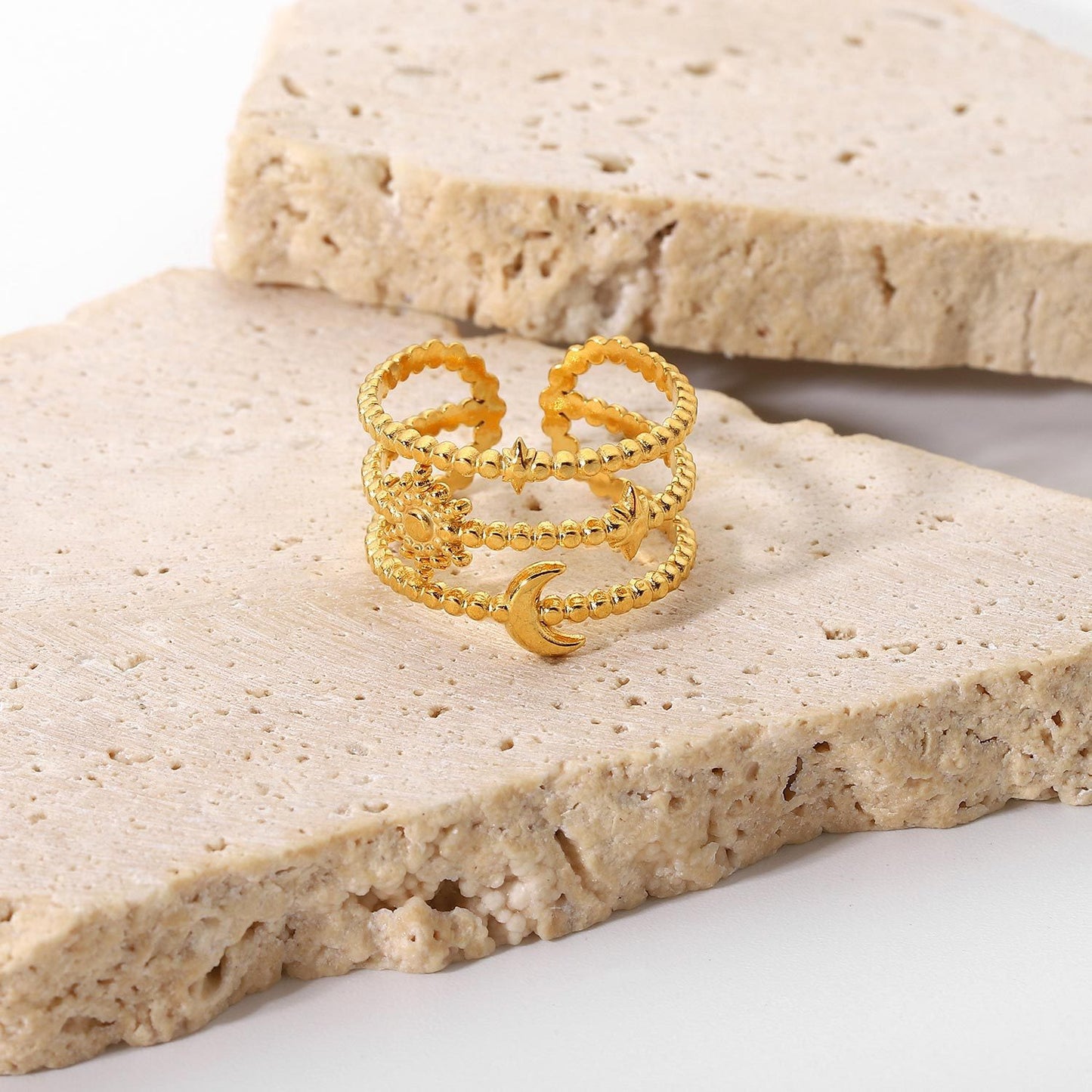 Nikita Moon and star ring