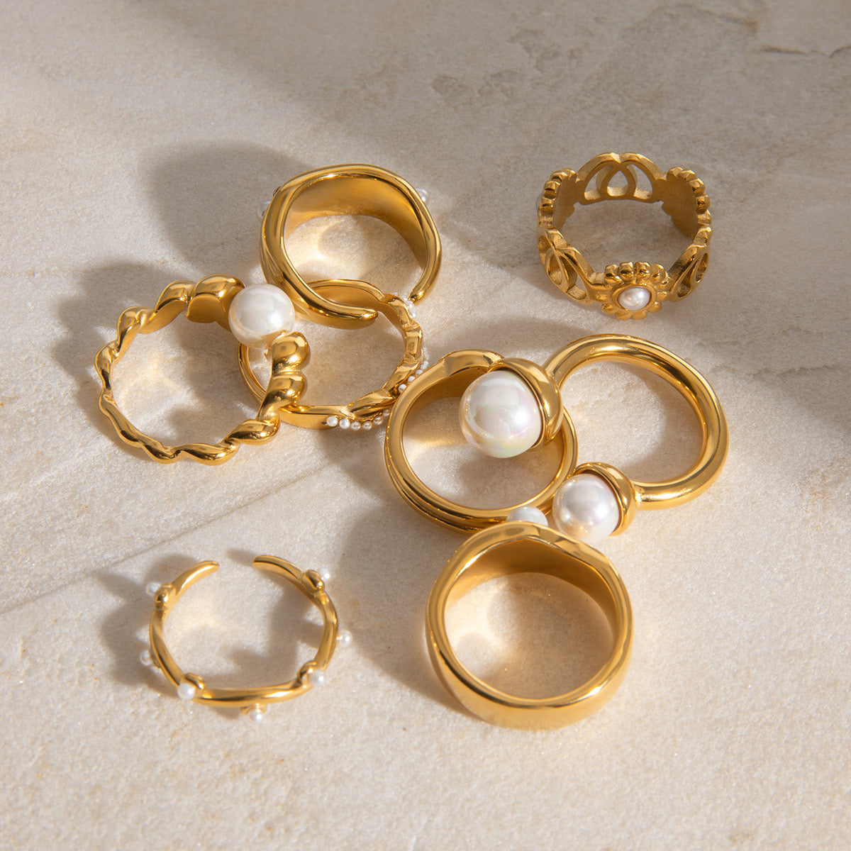 Emeret Pearly rings