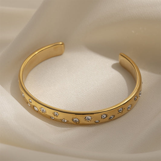 Full of stars open bangle