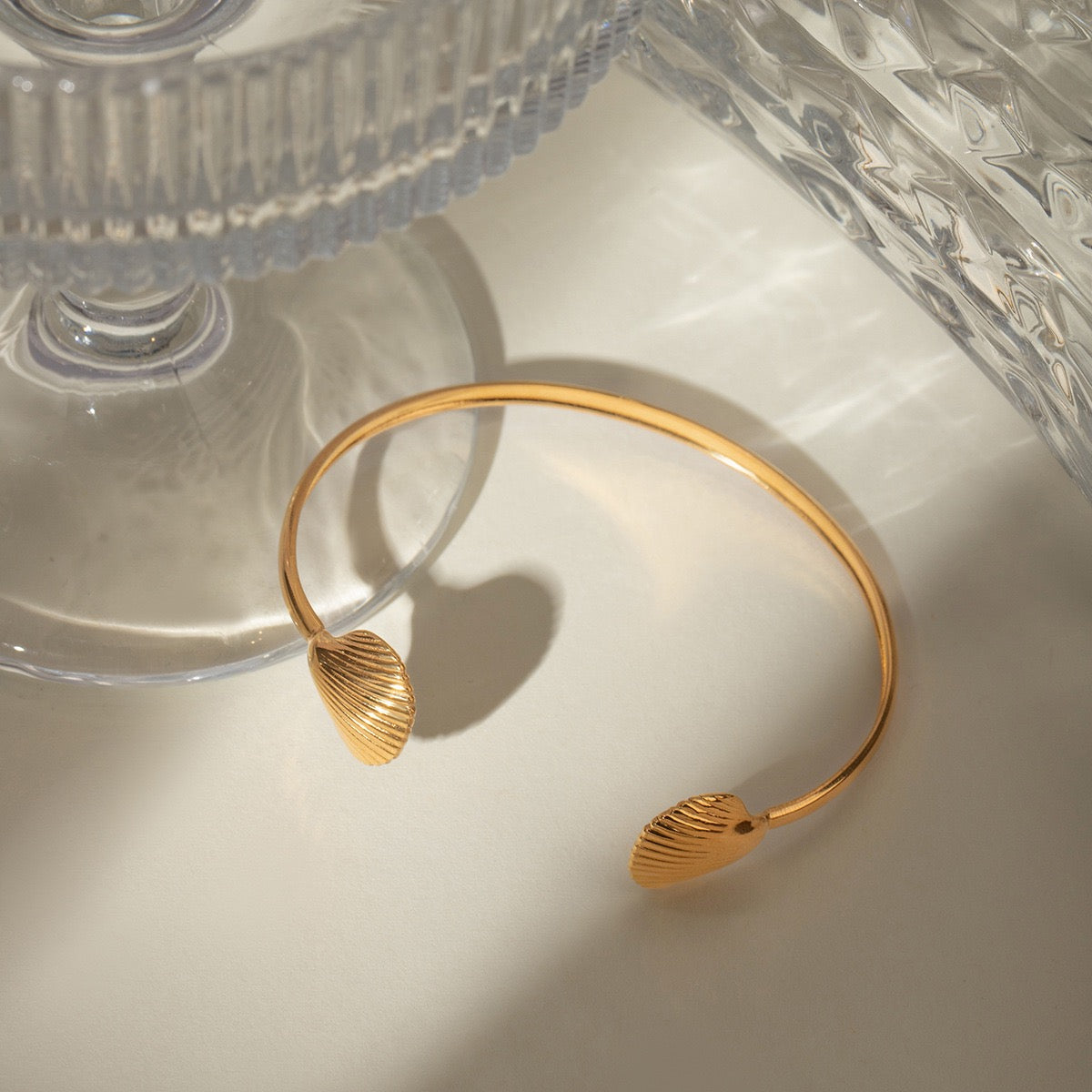 Shell bangle