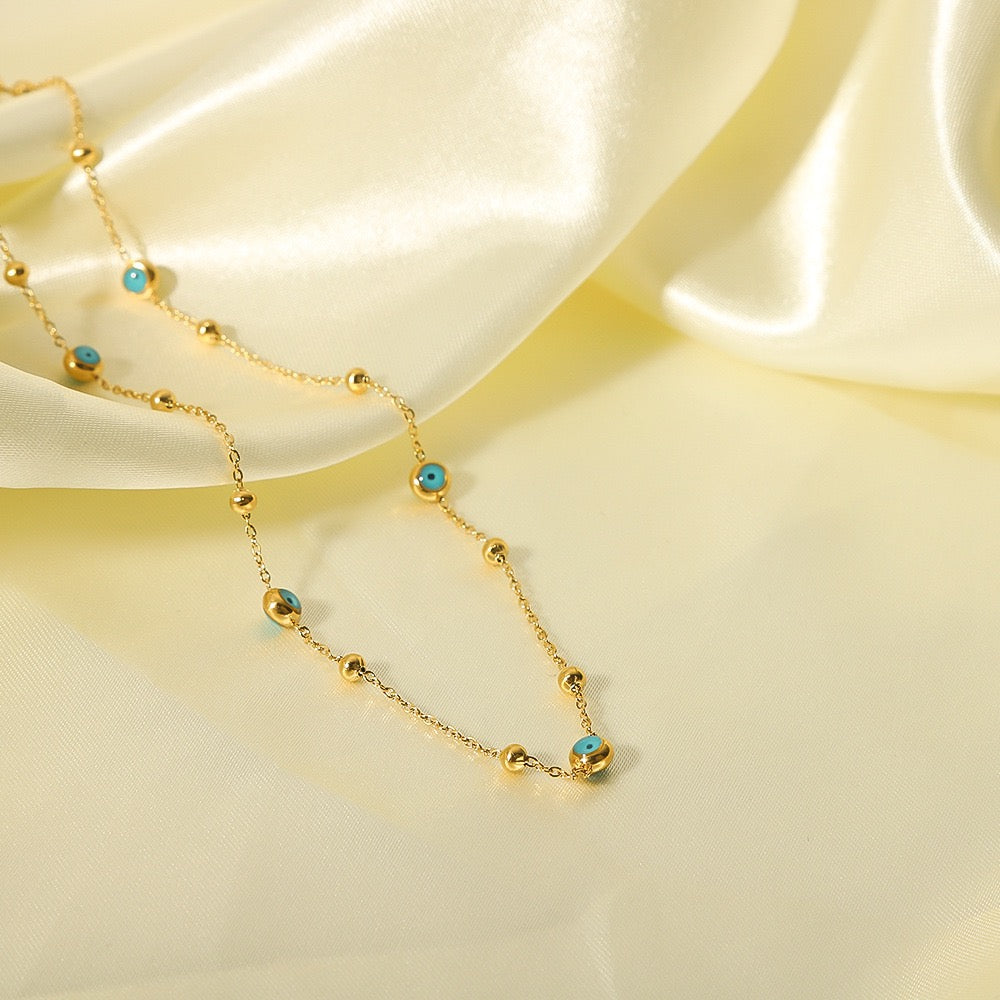 Blue eyes necklace