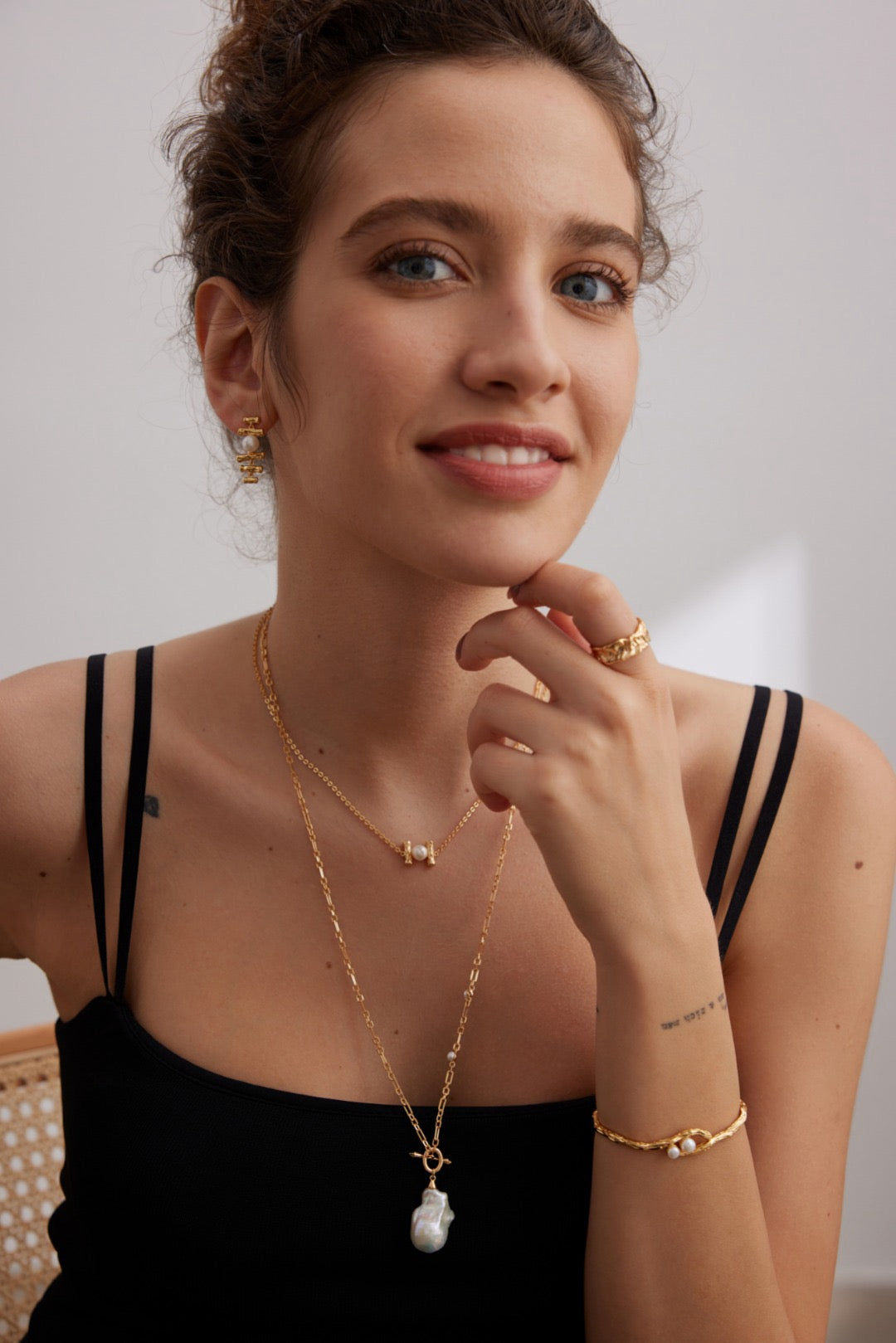 Ozark Ladder pearl earrings