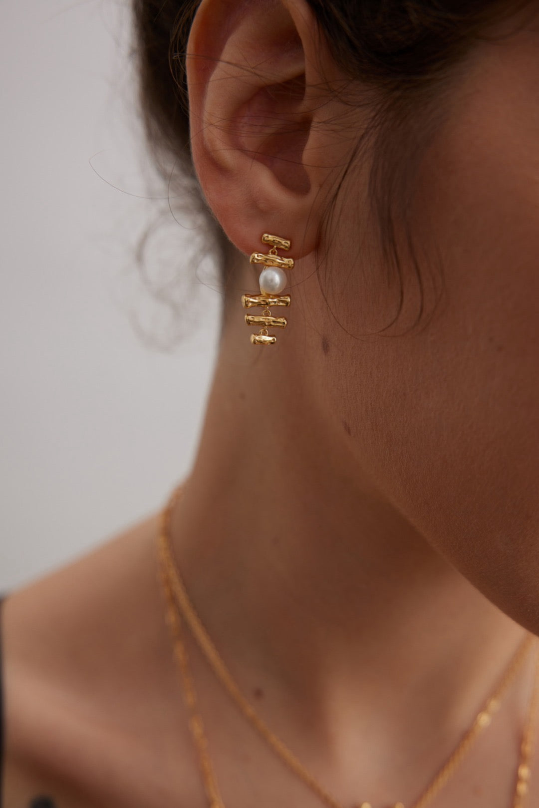 Ozark Ladder pearl earrings