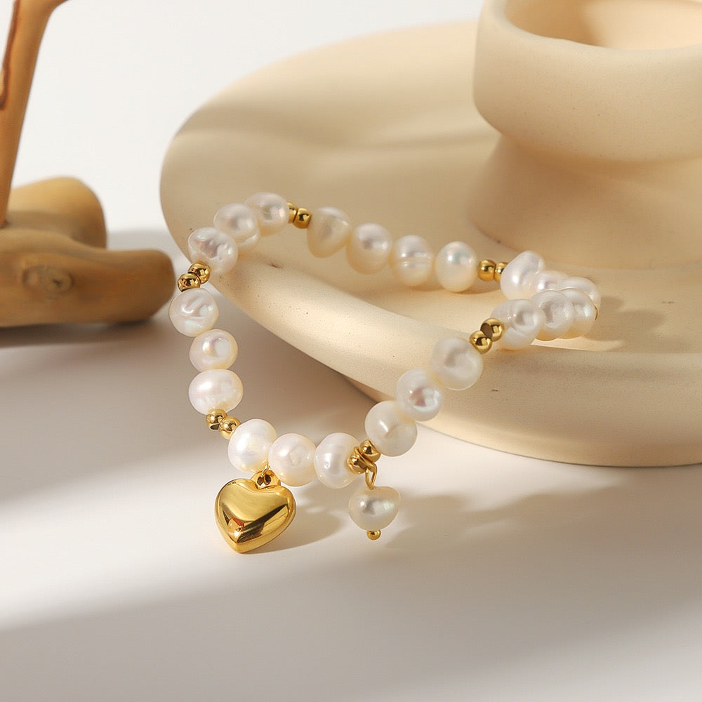 Heart freshwater pearls bracelet