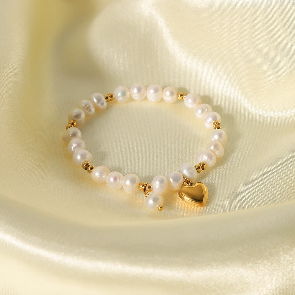 Heart freshwater pearls bracelet