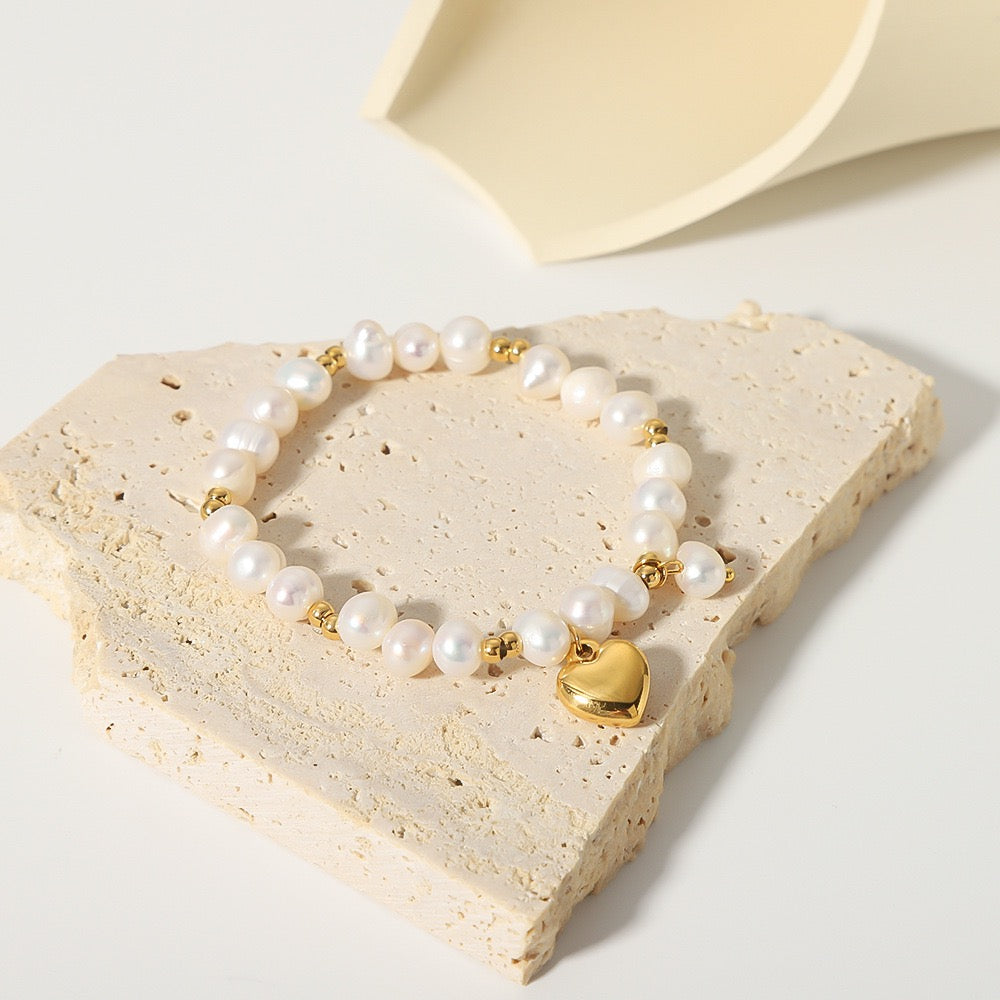 Heart freshwater pearls bracelet