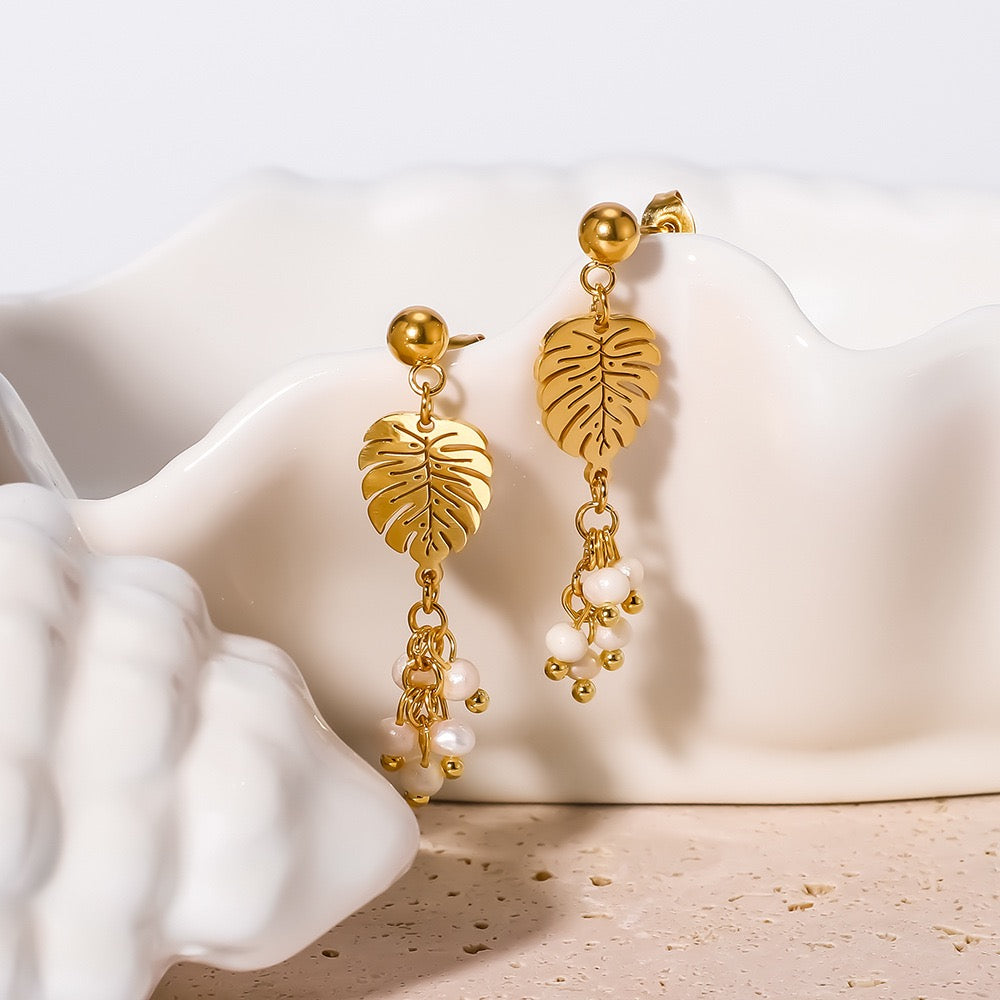 Leaf earrings