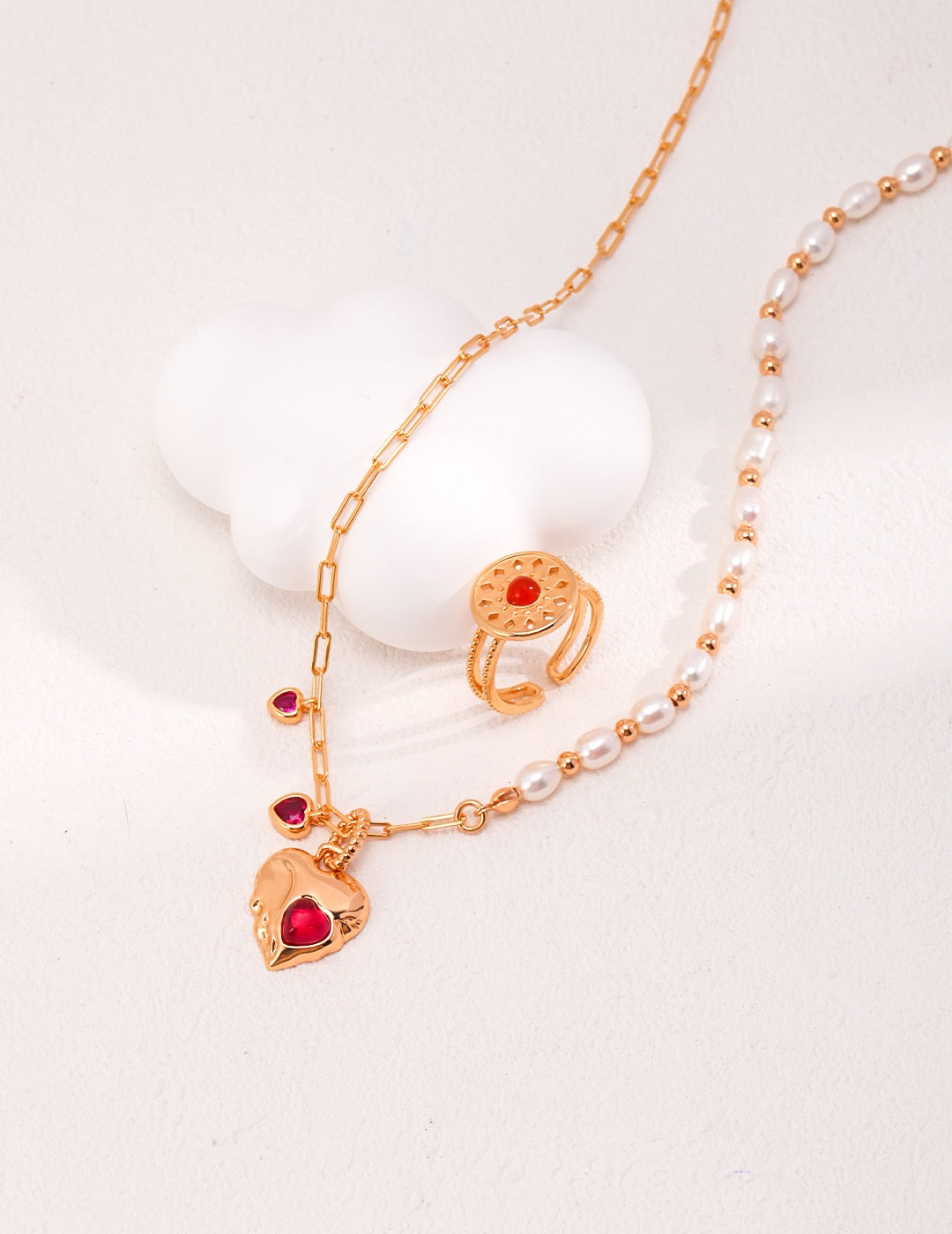 Paddington Red corundum pearl collection