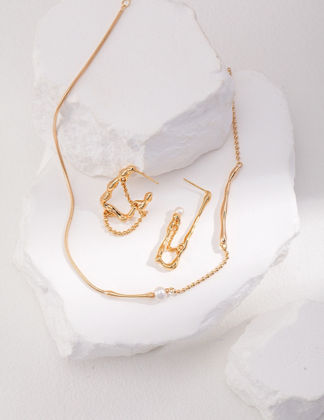 Westria Single pearl necklace