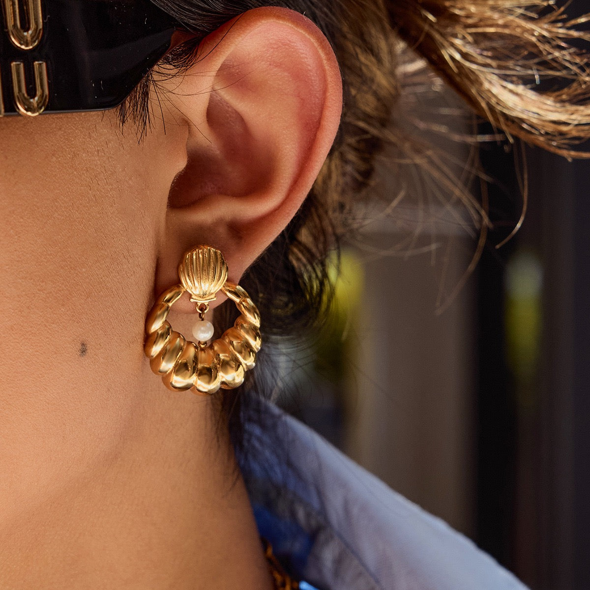 Pearly shell earrings