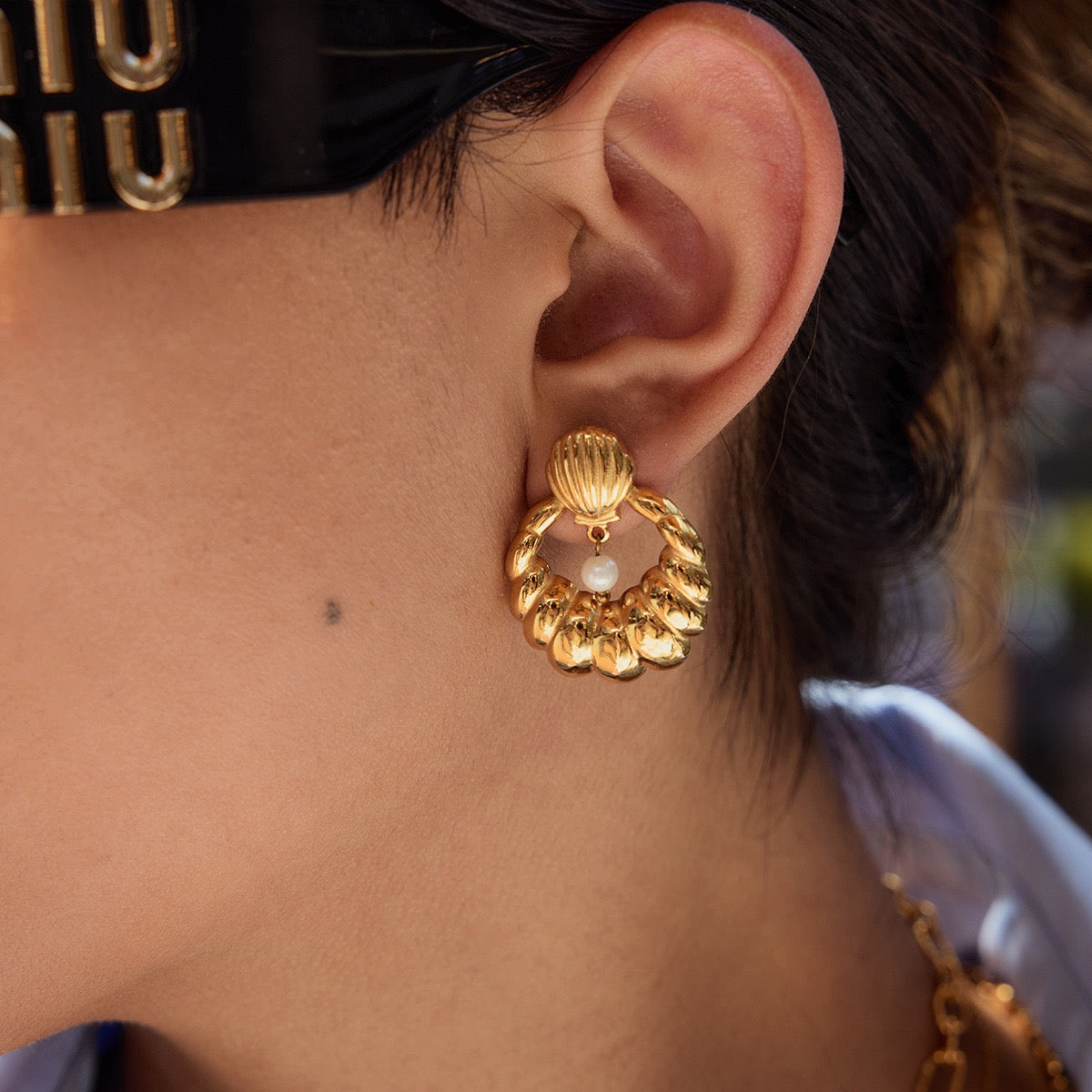 Pearly shell earrings