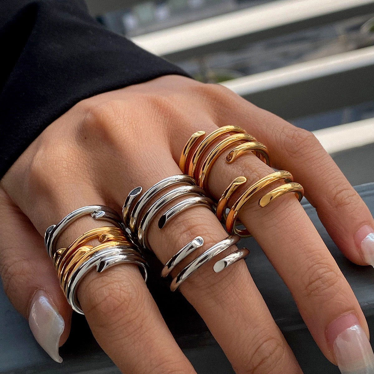 Yarala wire rings