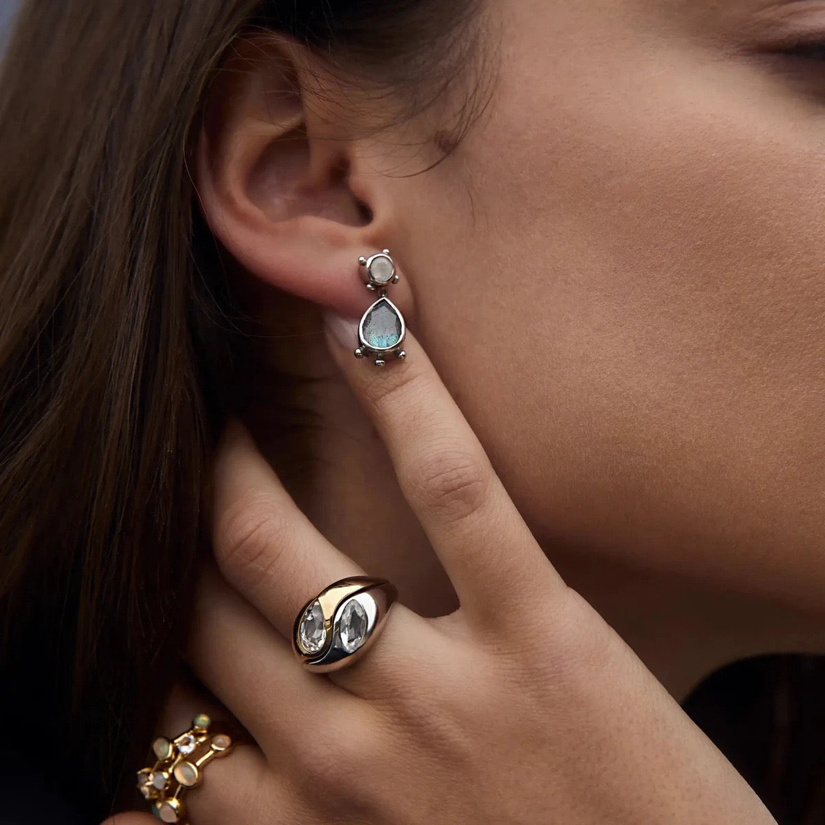 Hewlett twin rings set