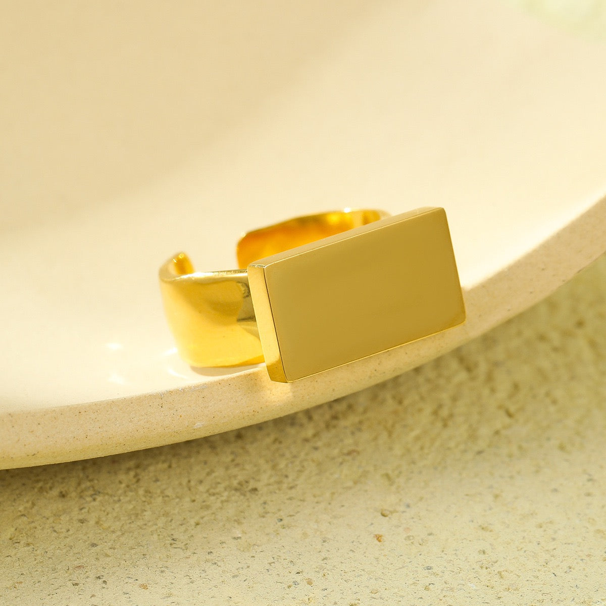 Yorba Statement square rings