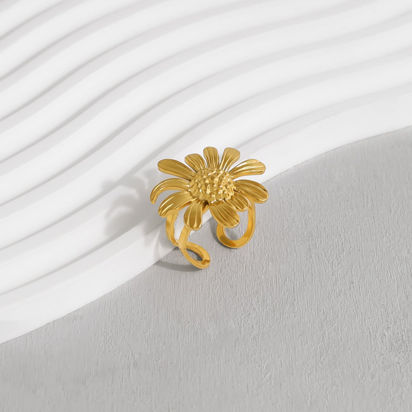 Sunny Sunflower ring