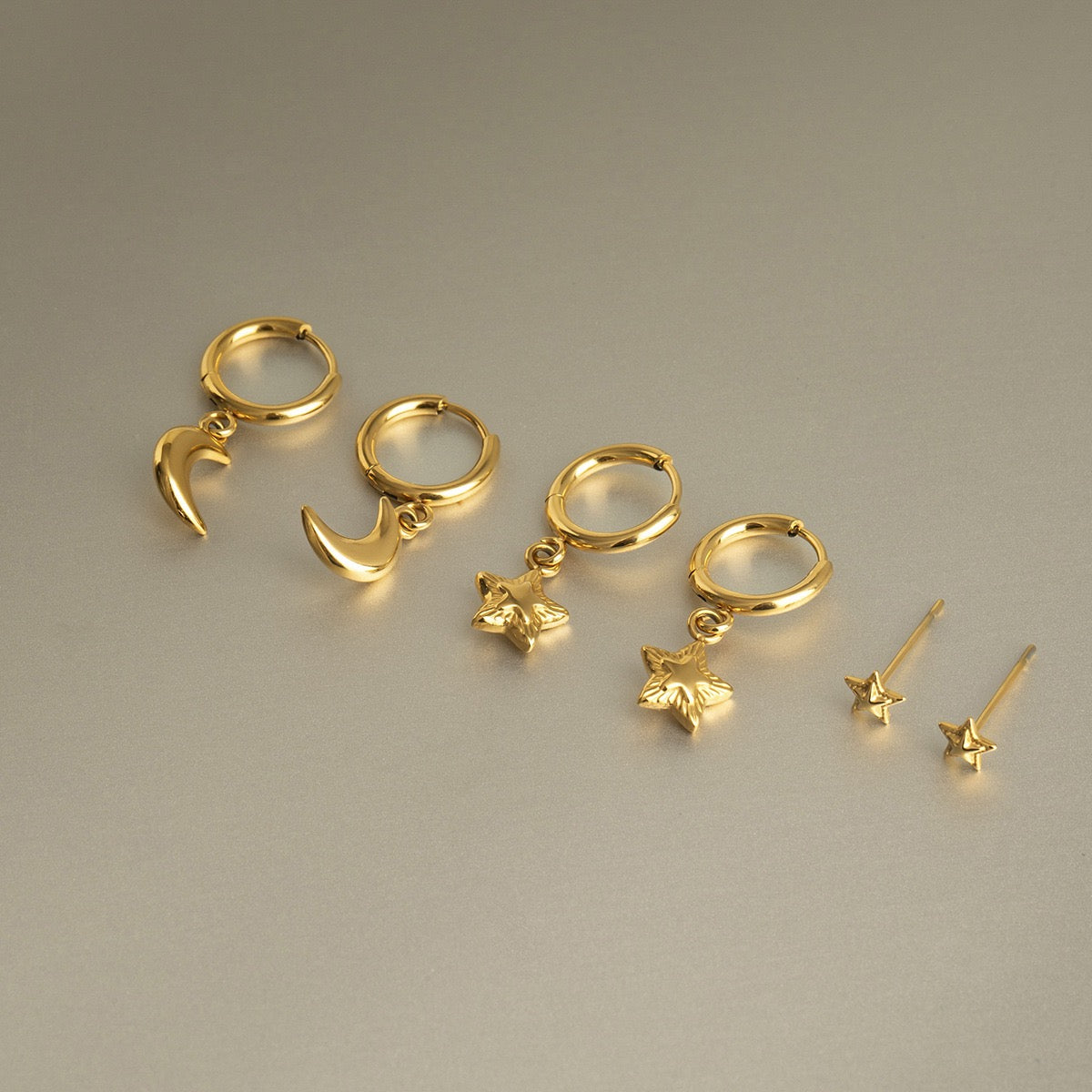 Dainty stacking earrings set
