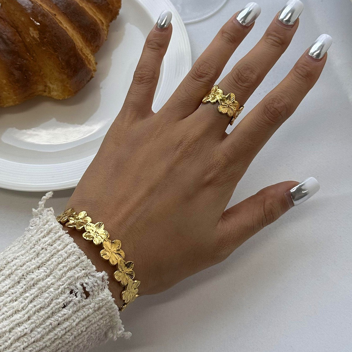 Bondi Zack flower collections