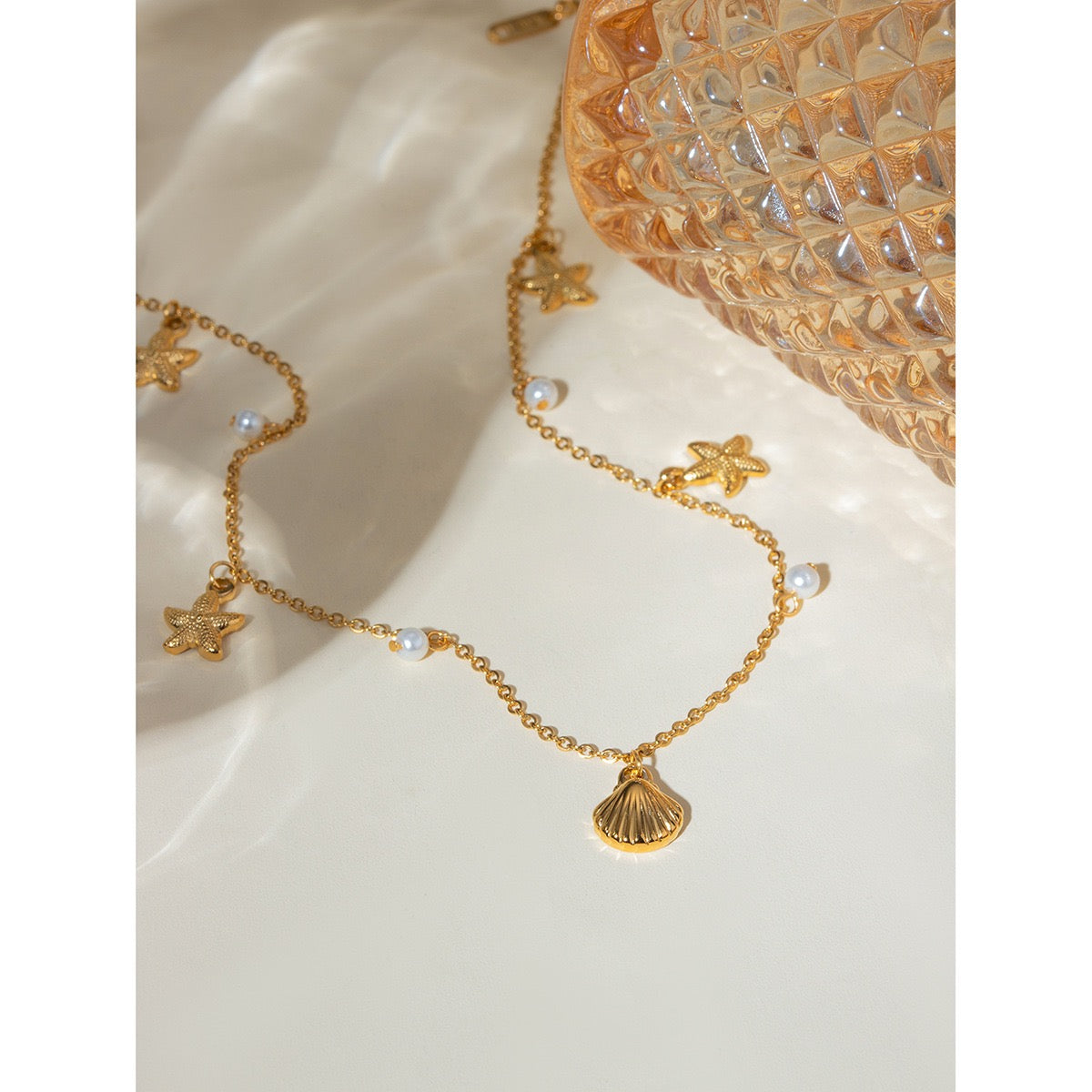 Dainty shell necklace