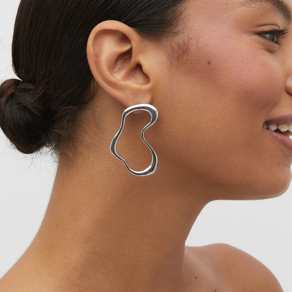 Melting lines earrings