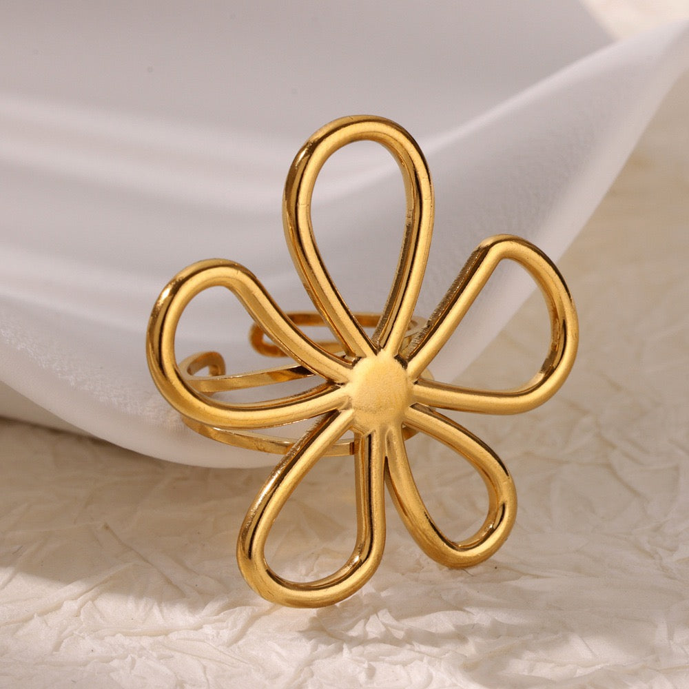 Roslyn big flower rings