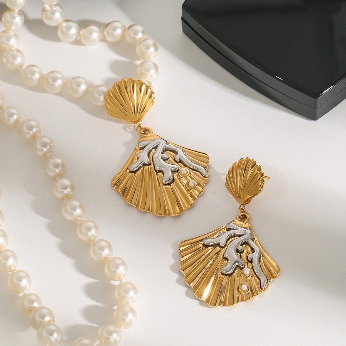 Mix double shell earrings