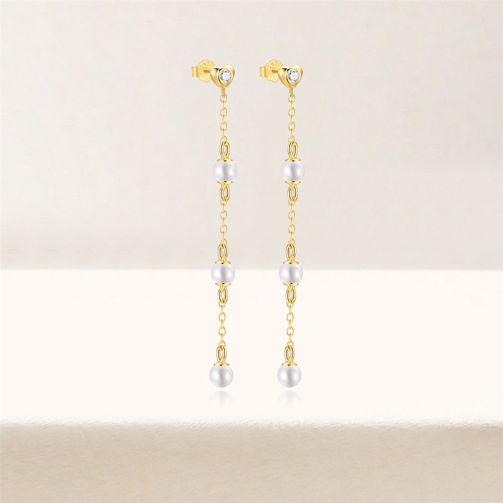 Sterling silver dainty pearly earrings