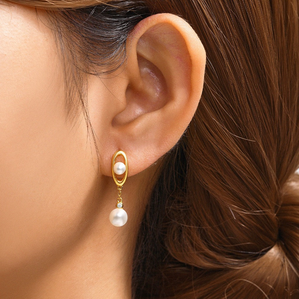 Sterling silver pearly earrings