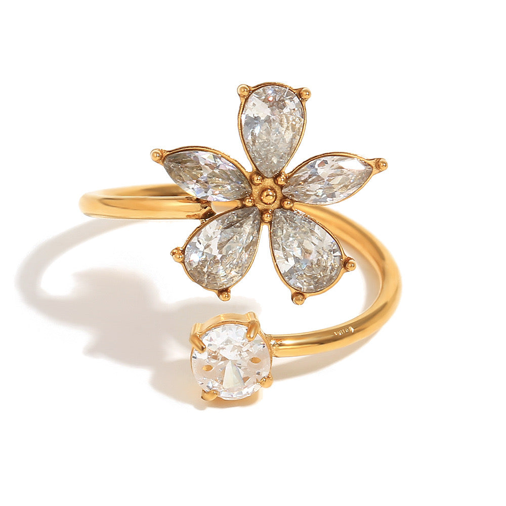 Ally Summer flower ring
