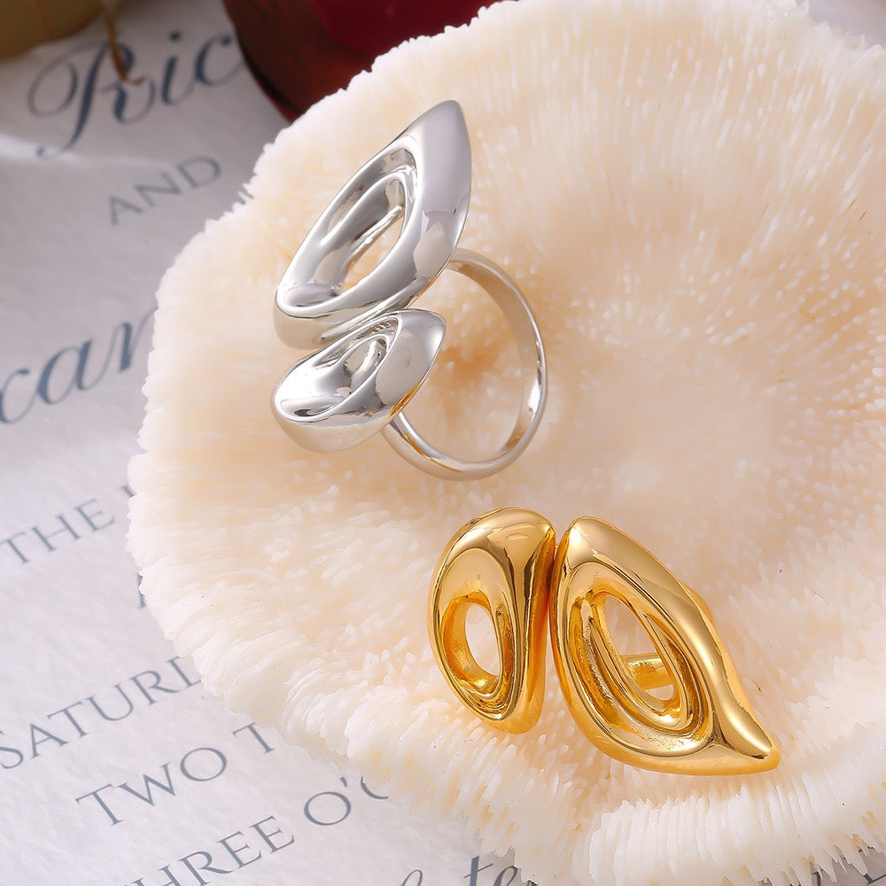 Weenora statement rings