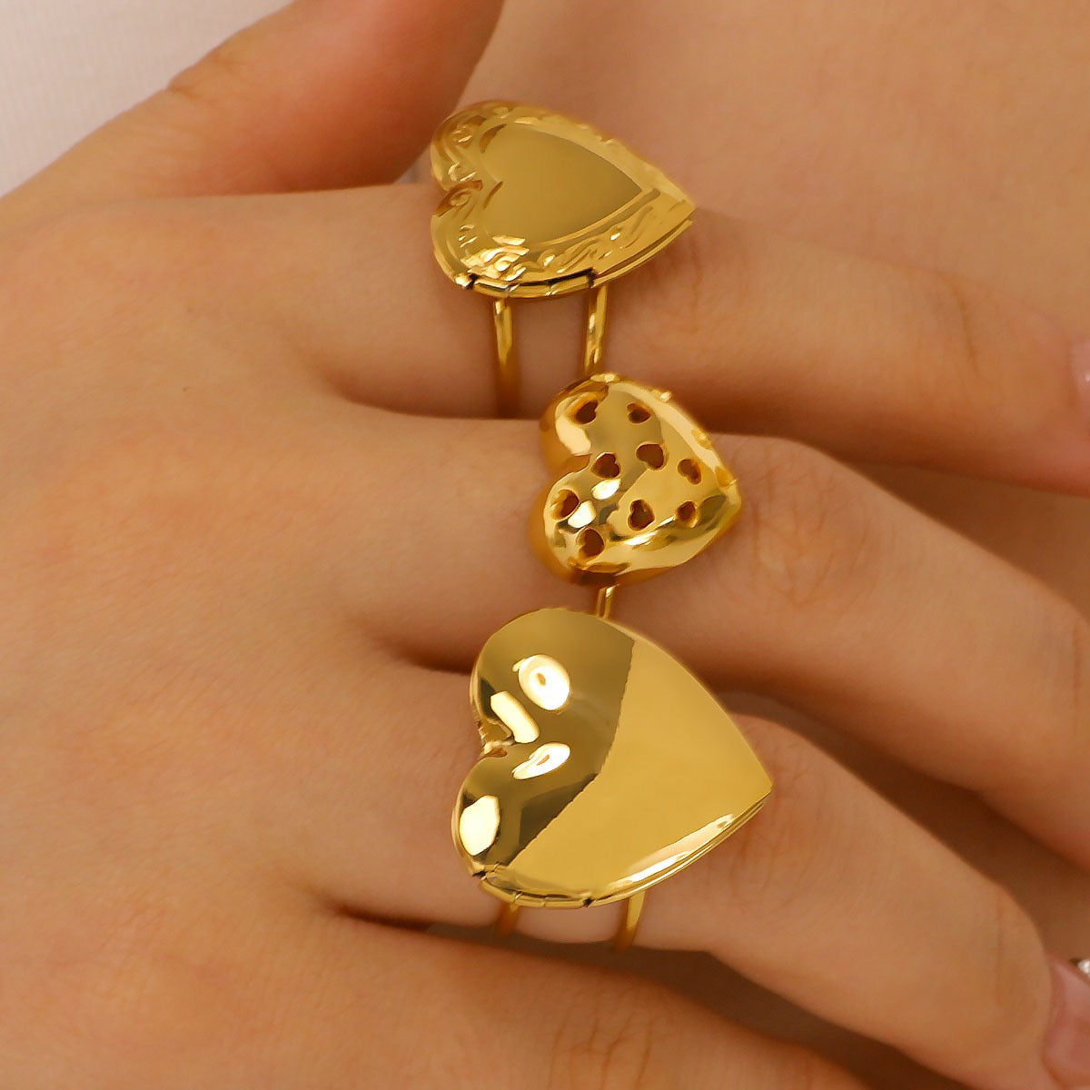 Maria Locket rings